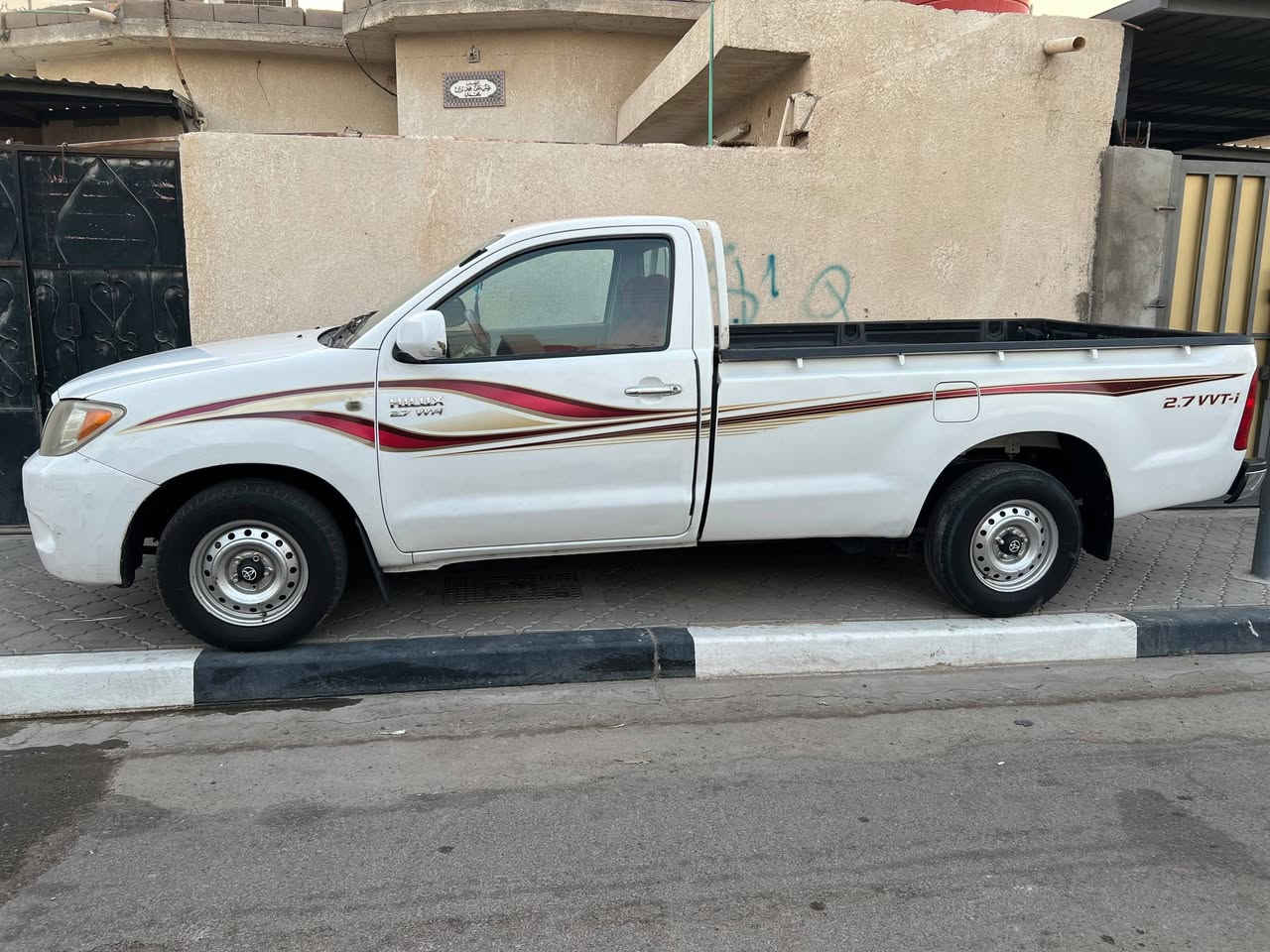فلاونزه تك قماره خمسة جنكال للبيع ٢٠٠٦ سياره نضيفه تبريد شقال ترايك وين مايعجبك رقم ***********

