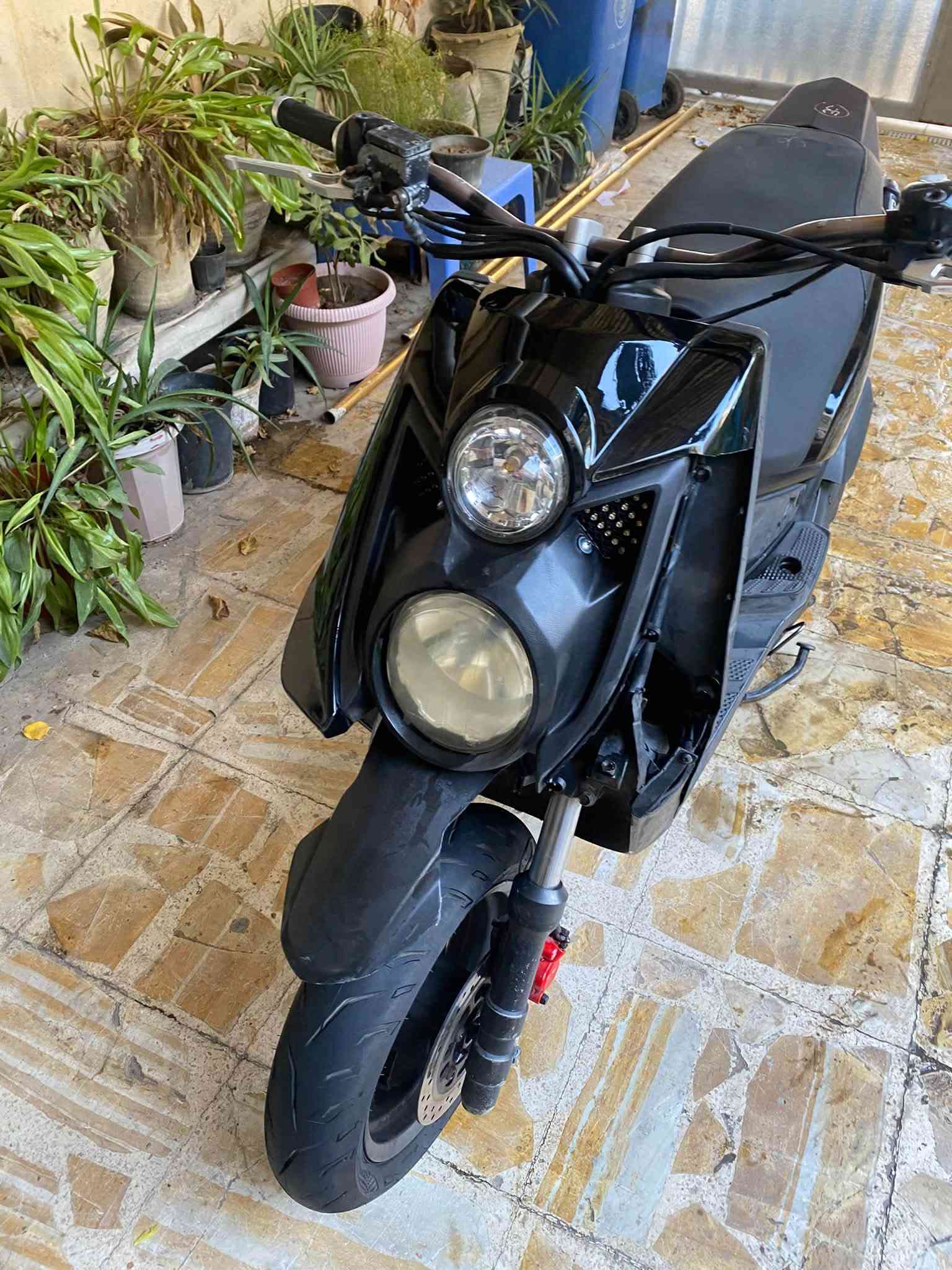 السلام عليكم  للبيع سكنس جبلي مال رمبة
الدراجة جديدة على وضع الرمبة ما عدى ضربة البجم الدراجة مكفول من كلشي مكينة و كهربائيات تايرات جدد بعدهن مدايسات دهن امس اويل ادير الها نوزل نضيف على المحسن فقط دراجة مكانها شارع فلسطين رايدها بمليون و ١٠٠ و بيها مجال حك الجية 
واتساب ***********

