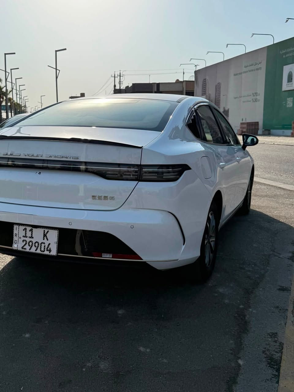 🔥🔥 للبيع BYD DESTROYER موديل 2025 – فل مواصفات 🔥🔥
🚘 BYD Destroyer 2025
🤍 اللون: أبيض
✨ نظافة عالية جداً
📏 الممشى: 7,000 كم فقط – حقيقي
🛡️ مكفولة من الضربات والصبغ
📌 ملاحظة بسيطة جداً موضحة ومرفقة بالصور بكل شفافية
📍 بغداد – الغزالية
🪪 رقم بغداد باسمي
📄 سنوية جديدة

⚡ محرك 1500 هايبرد
🔋 3 أنظمة: شحن ذاتي + هايبرد + شحن خارجي

🔥 فل مواصفات وتجهيزات:
🔹 مقاعد جلد أبيض رياضية + فتحة سقف
🔹 لايت داينمك عالي وناصي أوتو
🔹 شاشة كبيرة قلابة مرتبطة بالذكاء الاصطناعي
🔹 كامرة خلفية دوارة
🔹 بكلايت LED
🔹 بصمة + كارت
🔹 هاندر بريك بصمة + أوتو هولد
🔹 كيجات شاشة🔹 LED أوتو + LED صباحي 
🔹 تبريد قطعتين
🔹 10 إيرباك 🛡️

💯 السيارة جاهزة ونظيفة جداً وما تحتاج أي مصروف.
👀 المعاينة خير دليل على النظافة.

💰 السعر: 19,000,000 دينار عراقي – قابل للتفاوض  
📞 ***********

🔥 للجادين فقط
