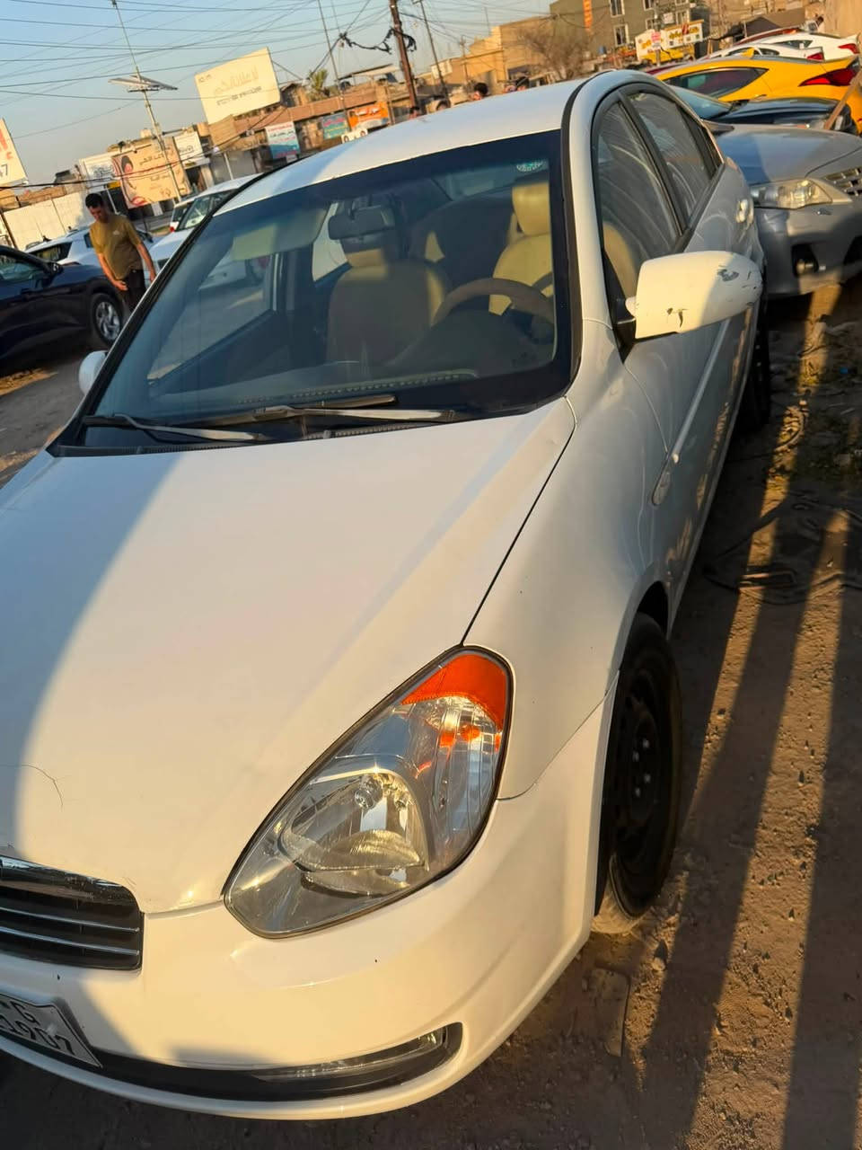 السلام عليكم للبيع اكسنت 2010 بيها طخة بل بنيد خفيفة بدون دواخل والباب الخلف السايق مبدل سيارة جاهزة ماينقصهة أي شي  أربيل بأسمي هزة جديدة تحويل فقط ما اسوي وكالة استفسار *********** واتساب
