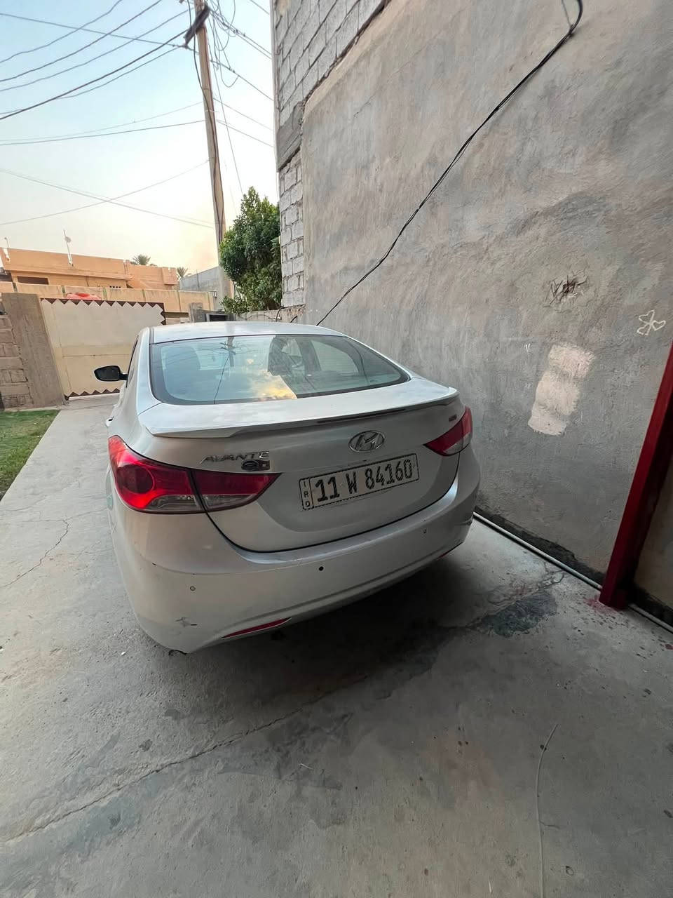 للبيع او مراوس أفانتي النترا موديل ١٤ خليجي السونار موجود بدون دواخل بيهه شوي جراد كير محرك تبريد خير من الله صدر ٥٠ بل ميه مكاني بغداد الكرخ السعر ٨٨ بيهه مجال للطيبين 
***********
