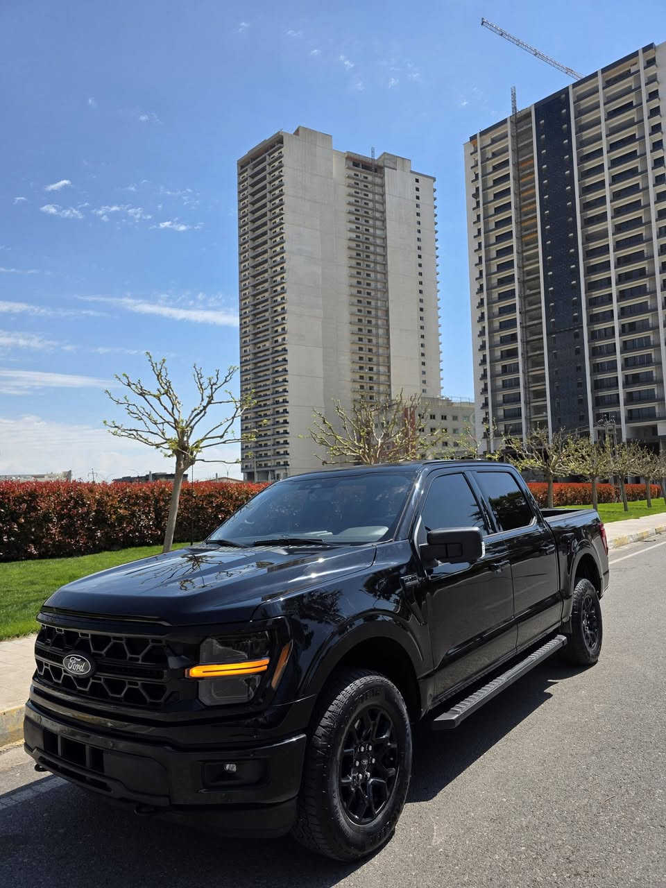 #f150للبيع
2024 XlT (fx4)
V6 3.5 turbo 

السعر: 355$$ 

ماشيه: 14000 mi
دبل أكسل(4x4)
قفل اكسل
٦ سلندر
كيجات دجتال
كشنات امامي هيتر
كشنات امامي تحكم كهرباء
سلم خلفي
كير طرح
كير ١٠ نمر
شاشة جبيرة
كاميرات ٣٦٠ درجة 
حساسات امامي خلفي
اشاير بل مري
نقطة عمياء
تشغيل عن بعد 
رادار امامي+ خلفي
مرايات هيتر 
باب طويل بدي قصير (المرغوب)
كير و محرك و أكسل حدادية كلة بشرط

 ٢ جاملغ امامي صبغ
بدون ارباك بدون دواخل بدون شاصي

مكان سيارة أربيل
للاستفسار: ***********
فقط بيع بدون مراوس

