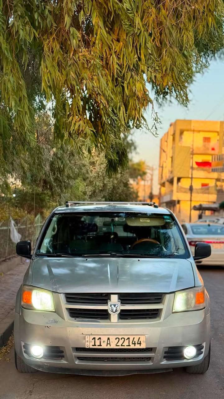 للبيع أو مراوس
دوج كرفان 2008 وارد امريكي داخله بدون حادث كلين 
هنا بيها صبغ اربع قطع بدون حادث اثر جراد شواصي لغود ايرباكات كفالة مواصفات بيبان مكانيك جام كهرباء مكينه 3300 تبريد ثلاث قطع كشن السائق كهرباء رقم بغداد بسمي تحويل ثاني يوم سيارة جاهزة كير مكينه تبريد لايت زنون عالي ناصي 
مكان السيارة بغداد الامين الثانية
السعر 90 وبيها مجال 
للاستفسار 
***********ه
