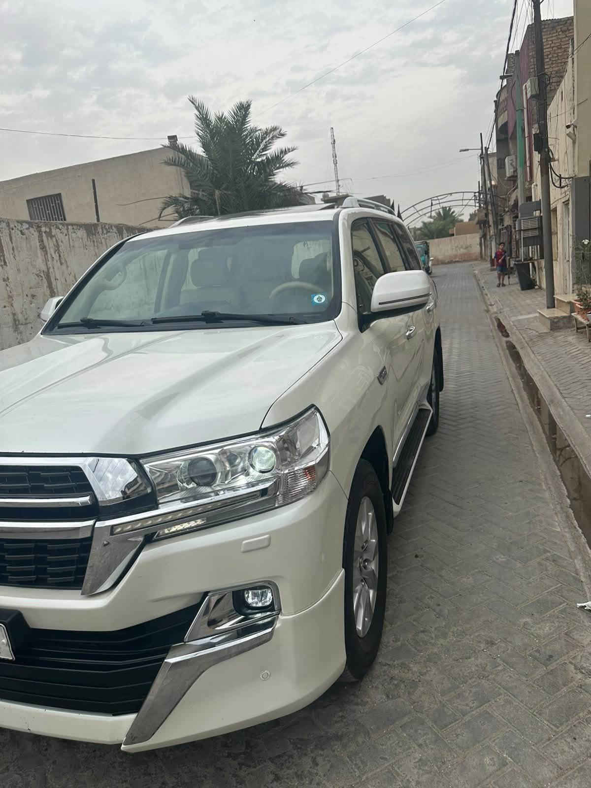 لاندكروز GXR • ٢٠١٦ • رقم بغداد