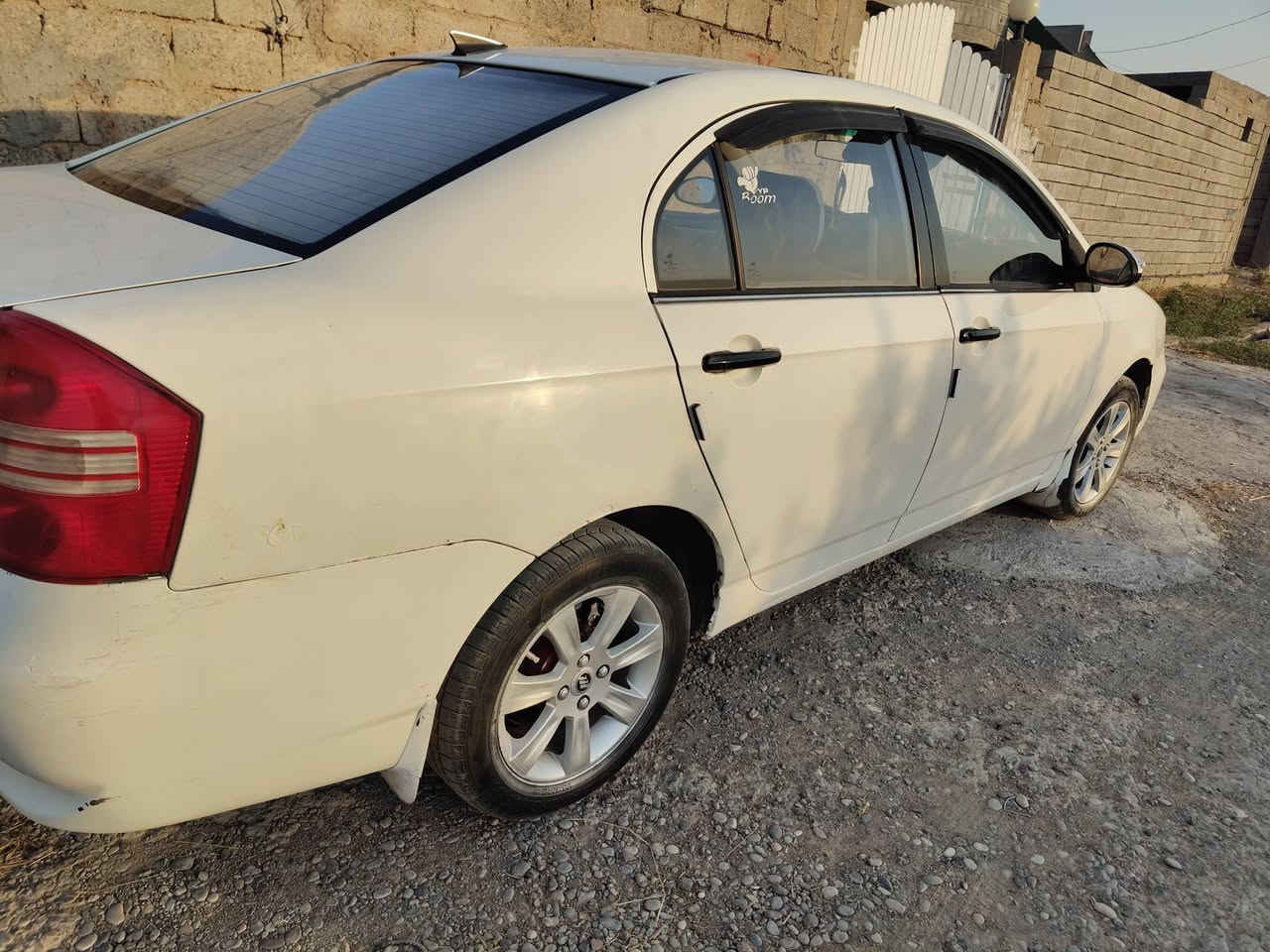 ليفان 620 موديل 13 رقم بغداد دولي
هزه جديد سنويه جديد لي 2031
سياره باسمي و كابون بانزين بيها
طخم جديد الخلفي و امامي
كهربائيات شغاله
تبريد و تدفئه شغال ماناقصهم شي
محرك و كير بشرط لاتنقيص لا تبخير
سعر 48 وبيها مجال مكاني زاخو
للاستفسار واتساب متواجد بيهم
***********
***********
