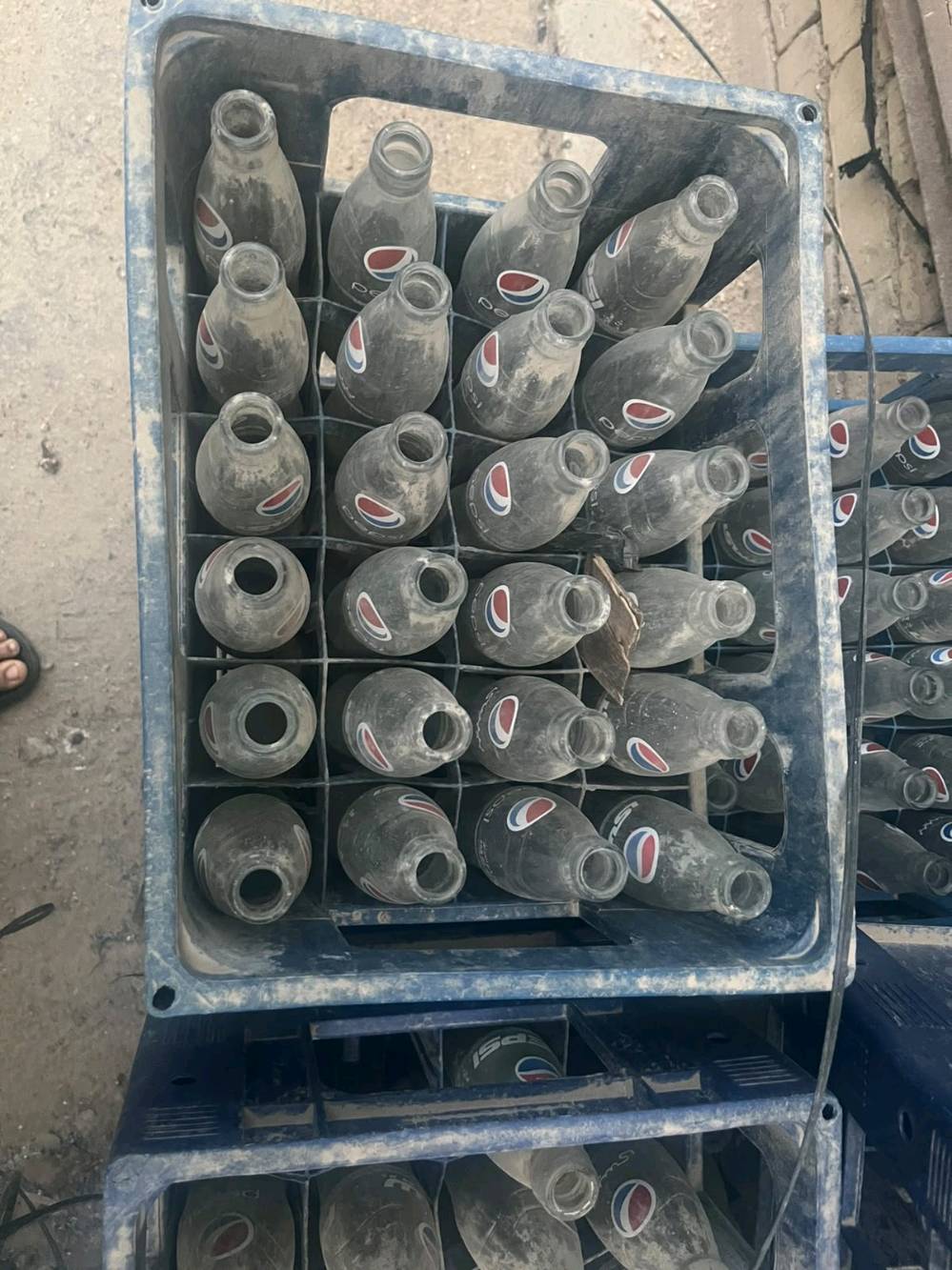 بيبسي سفن ميرندا • ٢٩ صندوق • صناديق مشروبات