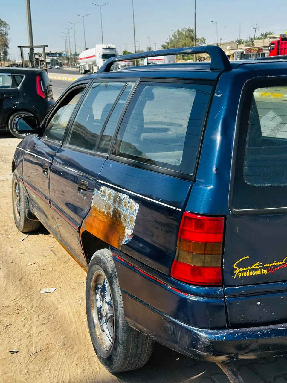 سلام عليكم اوبل استرا ٩٣ رقم انبار انكليزي مشروع وطني يعني وين متريد تحول السياره مشتغل اخياساته اي خياس مابيه سنتر لك بلادي شغال كهربائياته كله شغاله مكينه 2000 خير من الله نقص السياره بس صبغ وتايرات اماميه فقط السعر ٢٨ وبيه مجال  المو شراي لايعامل ويكسر بحلال الناس رجائاً مكاني ديالى الخالص 
***********
