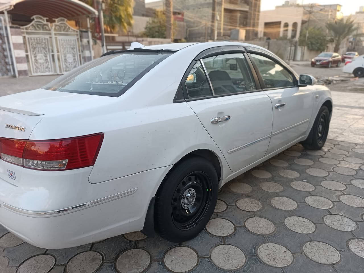 السلام عليكم سوناتا للبيع ٢٠٠٩
محرك ٢٠٠٠
كير ٤ نمر
كهربائيات على وضع الشركه من كل شي
تبريد وتدفئة شغاله 
منضومه غاز ٦٠ لتر
تخم تاير جديد 
صدر خلفي امامي جديد 
بيه صبغ بل صفاح قطع ابيع احزام 
سنويه بسم ابن عمي 
واني عندي وكالة عامه 
ابيع تحويل ماسوي وكاله ابد
السنويه نافذه بشهر ١ 
السعر ١٠٥
رقمي ***********
