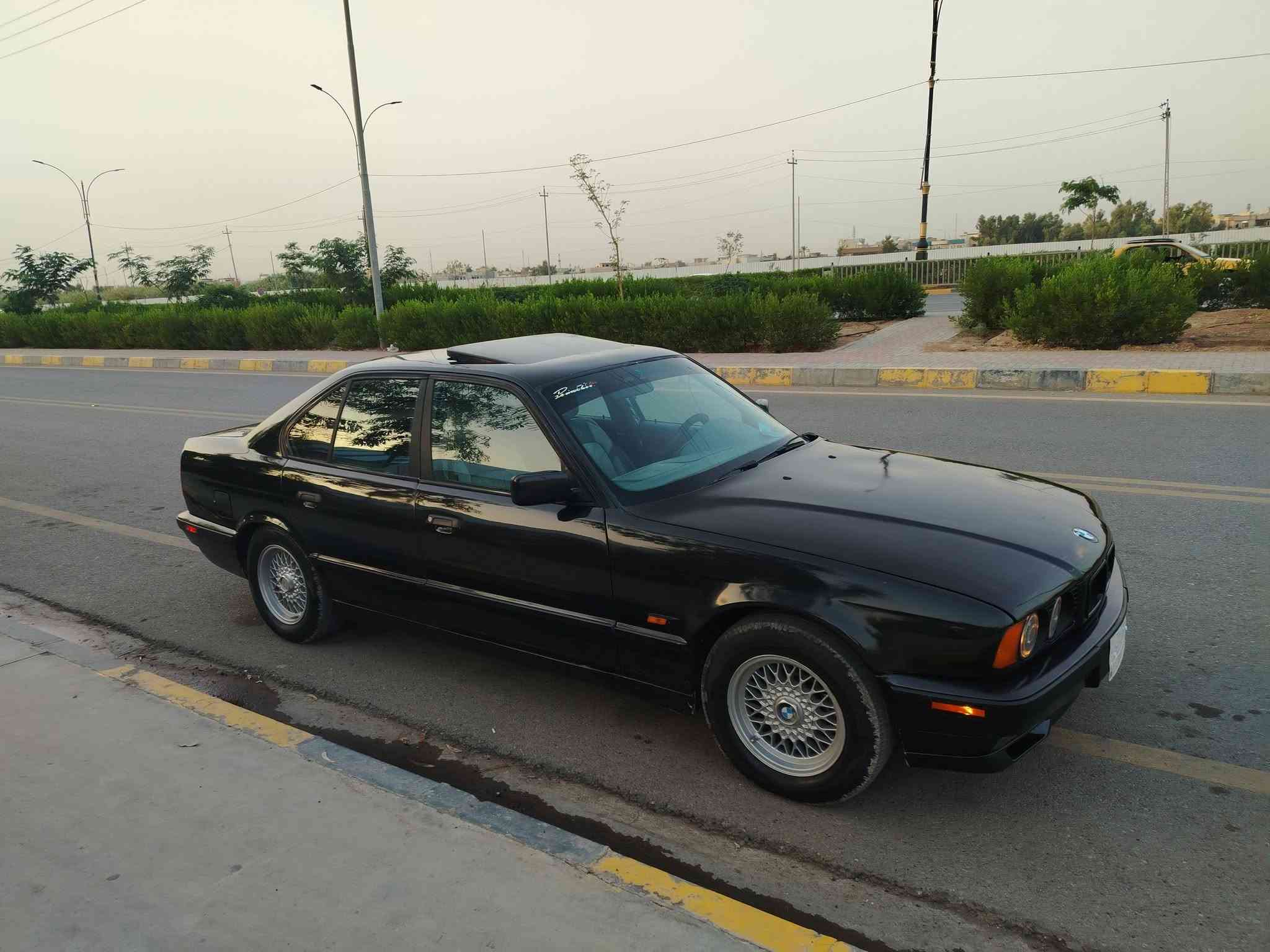 بي ام ٥٢٥ • ٩٢ • اتوماتيك