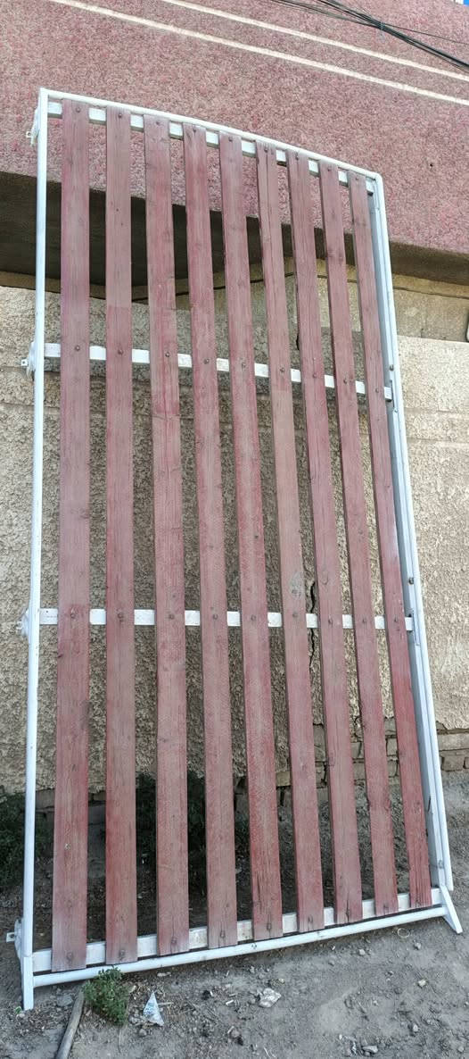 سيبايه أم جفوف للبيع جديدة مكان بغداد حي اور قفلها ١٠٠ ترهم هايسا وجنبي عالي
