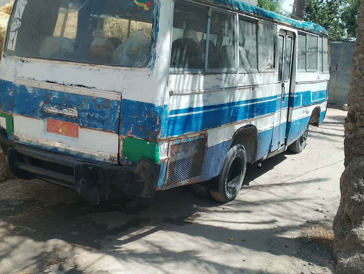 كوستر كصيفه كوم حديد مليون ونص ماتشتغل جبتها قبل شهر الحي الصناعي. شتريت كاع ومعندي اصلحه.. استثنيت عنها اليريد يخابر على هذا الرقم *********** السماوه سياره شوفت عينك
