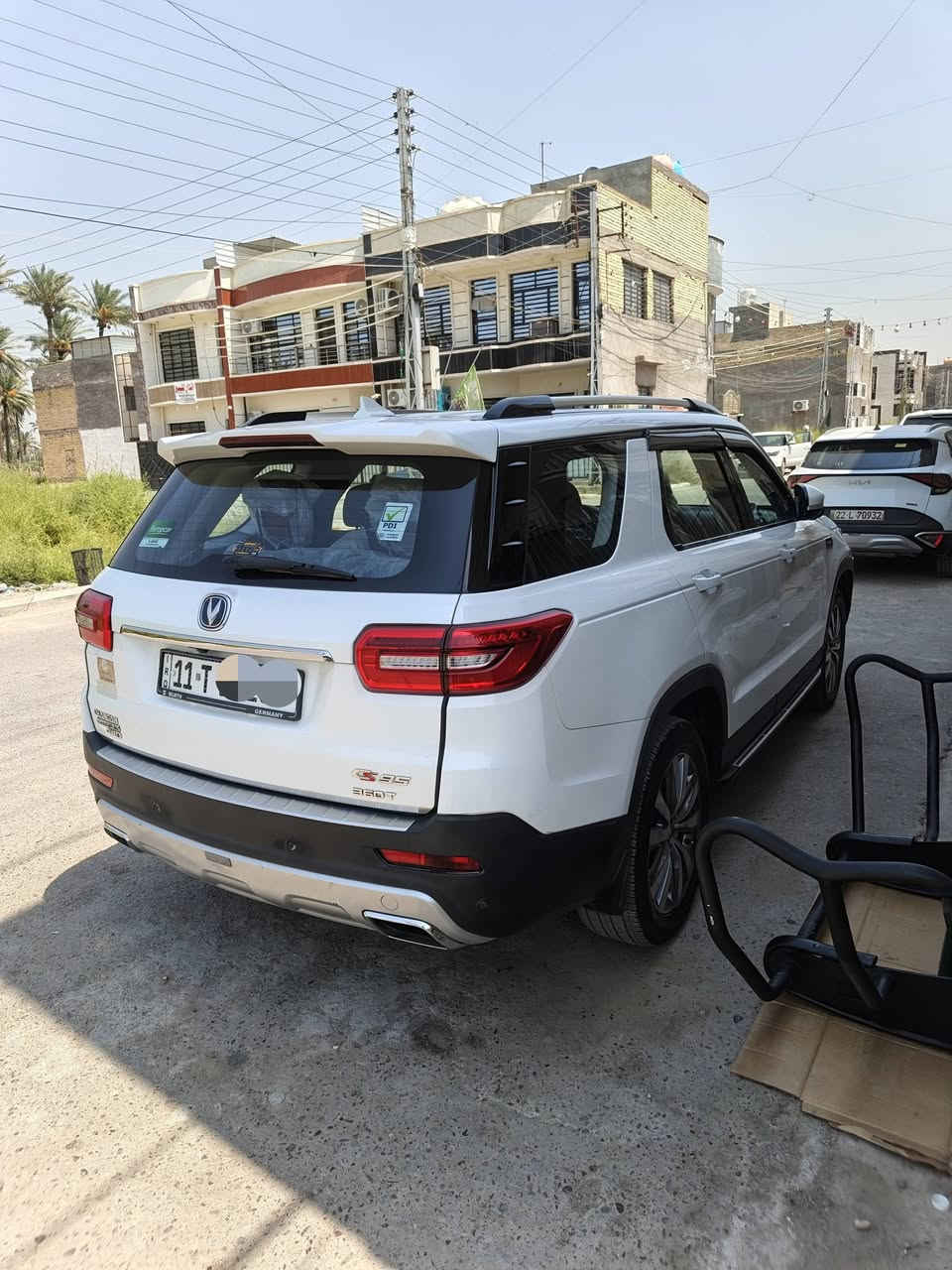 🚙 للبيع شانجان s95
📅 الموديل: 2019
 ***********
🔹 الفئة: الفول 1%1 
🔹 7 راكب 
🔹 محرك 200 تيربو 
🔹حساسات امامي خلفي 
🔹 4 كامرات محيطيه 
🔹كشنات جلد +كهربا
🔹فتحه بنراما
🔹تحكمات ستيرن
🔹باب الجنطه كهربا
🔹مري شفط
🔹 فور ويل 4x4
🔹رادار امامي
🔹مثبت سرعه
🔹نزول منحدرات 
🔹شاشه كبيره عملاقه
وبها كثير من المواصفات 
لم يسعني الذكر 

📍 مكان السيارة: بغداد

🪪 اللوحة: بغداد تحويل مباشر 

🛣️ الممشى: 97 ألف كم

ملاحظات السيارة:

• صبغ دعاميه اماميه فقط

بيع او مراوس حسب الرغبه والقناعه  

___________________

السعر 128$ / مع المجال 

*********** /
