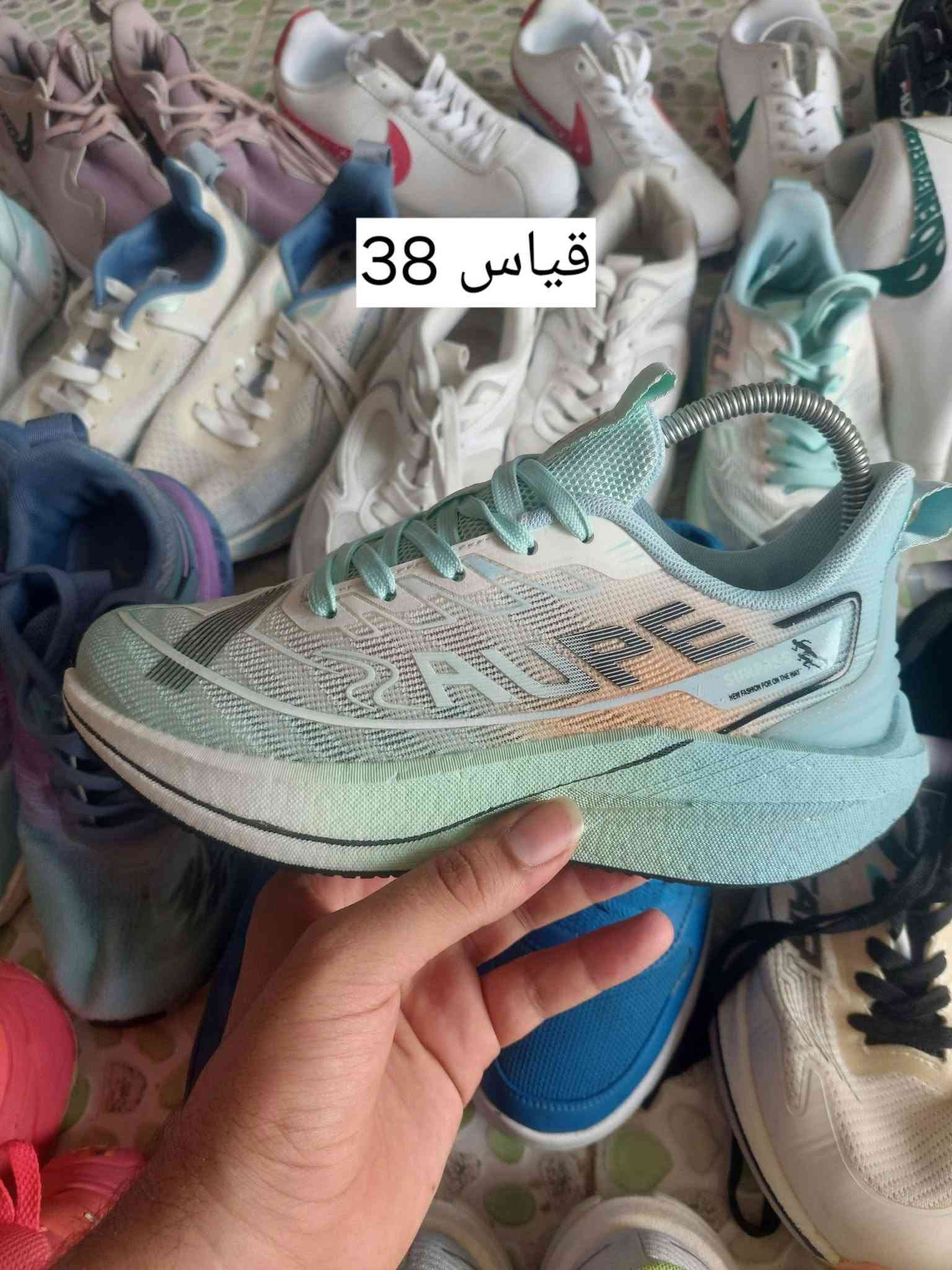 احذيه باله درجه اولى
سعر القطعه 10
واتساب ***********

نص مكتوب في الصور:
- قياس 39.5
- قياس 41
- قياس 40
- قياس 43
- قياس 42
- قياس 39
- قياس 38
- قیاس 40