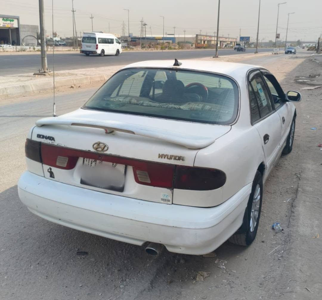 السلام عليكم
سوناته موديل 94 رقم بغداد السنويه 2027 كير عادي 
الكير بي طقطق بس ع البك المكان بعقوبه حي المعلمين السعر 33 وبيهه مجال الاستفسار ع الرقم صاحب السياره *********** 
اخوان السياره مو اليه اتصال ع الرقم بي واتساب

