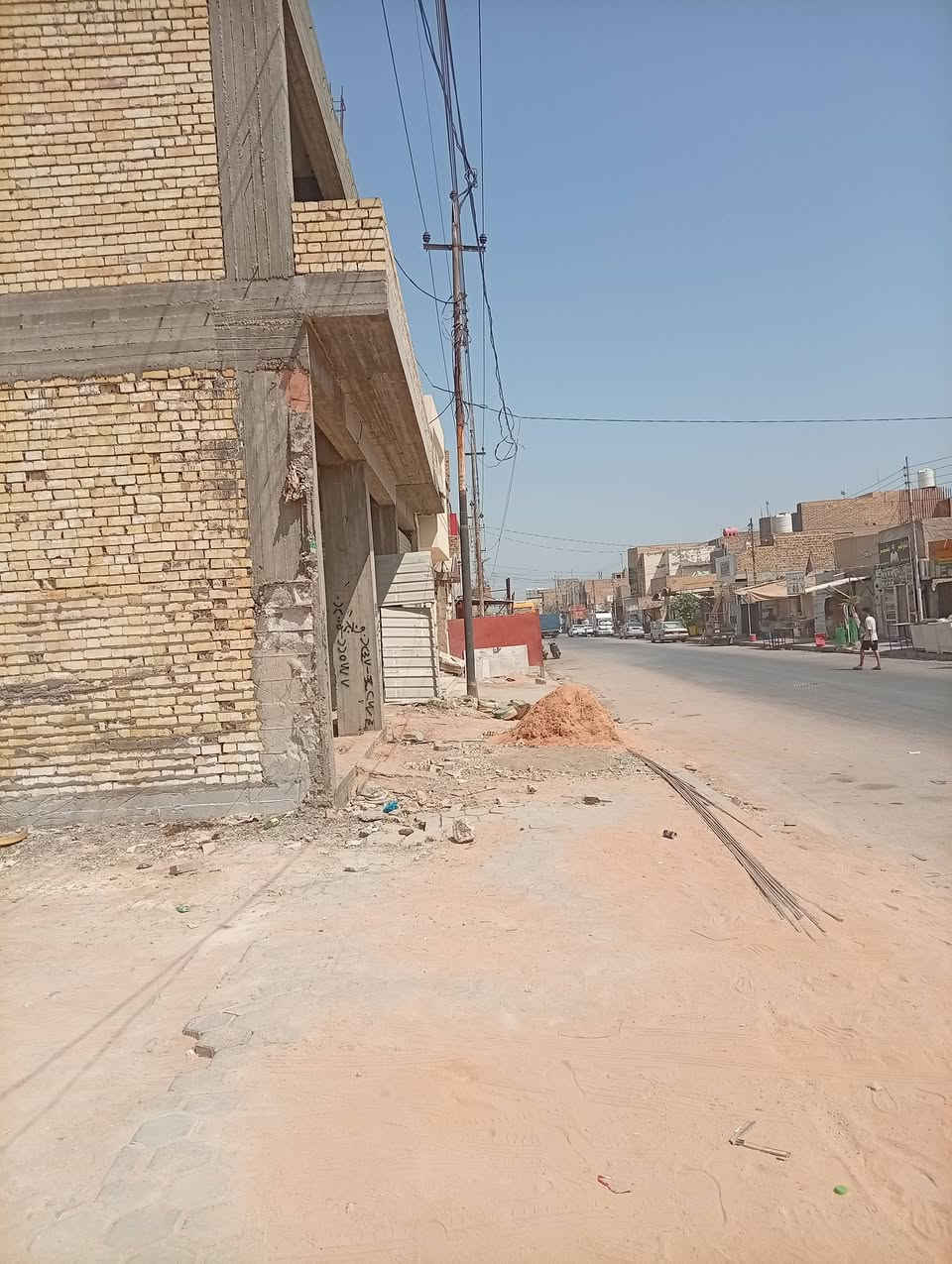 للبيع عرصه ٢٠٠م على شارع ٢٠ في حي الوفاء تباع كلها او نصف منها موقع جيد للاستفسار ***********
