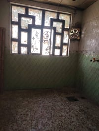 بيت للإيجار • ١٠٠م • قرب شارع الصب