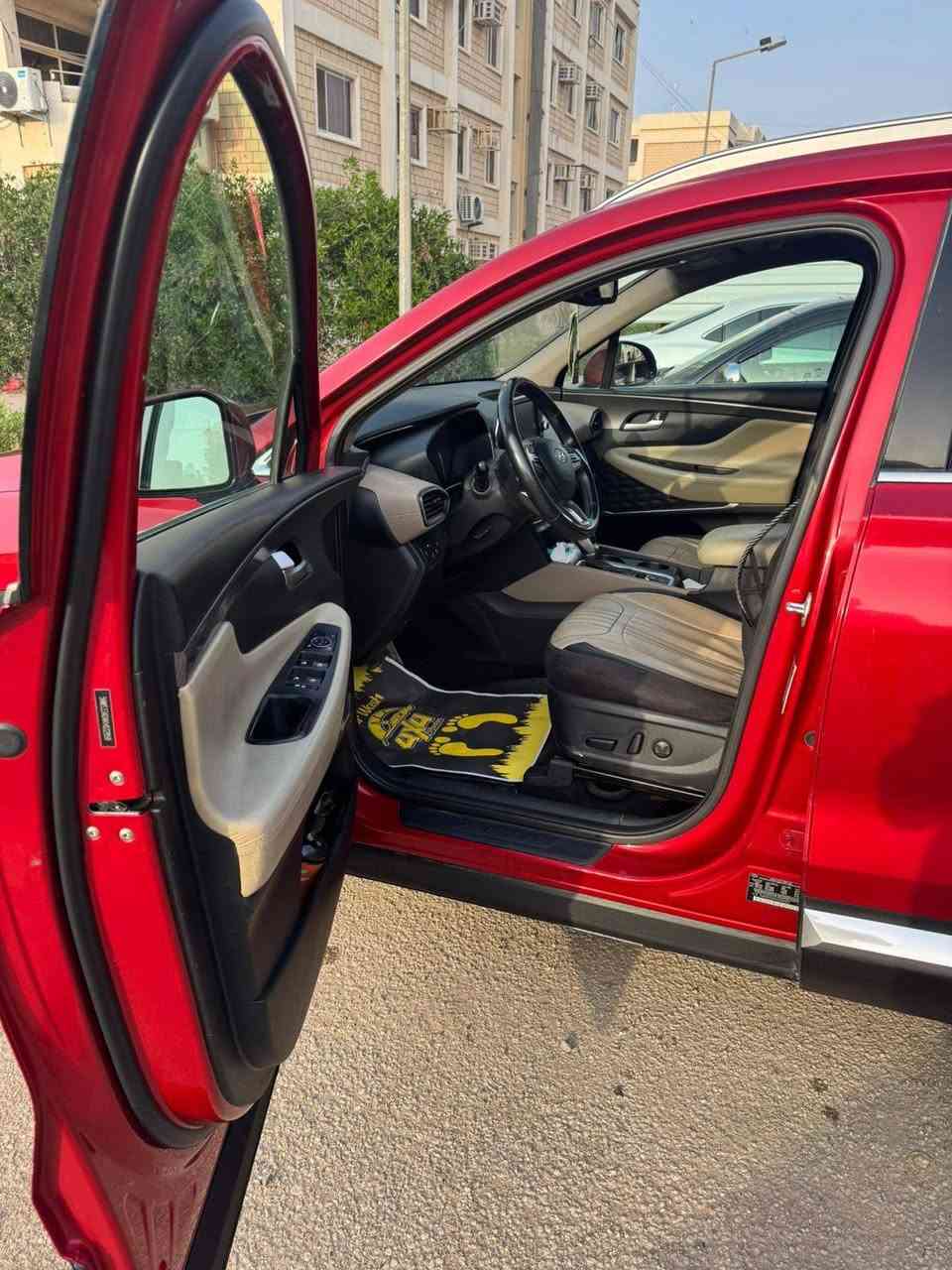 للبيع سنتافيا موديل ٢٠١٩ رقم سليمانية...
ماشية ١٢٩ وقابل للزيادة ٤ سلندر محرك ٢٤٠٠
بصمة تشغيل
كراسي كهرباء
داخل جلد بيجي 
تحكم ستيرن 
رادار امامي خلفي 
سستم سماعات انفتني
حادثة بابا خلف باب الصدر ..الحادث موجود بل صور
مكان السيارة بغداد 
اني مكلف بالنشر...رقم صاحب السيارة
***********
السعر ١٦٣ وبيه مجال حك الجية
