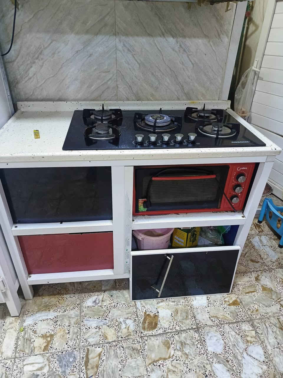 كاونتر ويا طباخ ويا فرم كلهن شغالات مكان نجف السعر سعرهن 160 كلهن ***********
