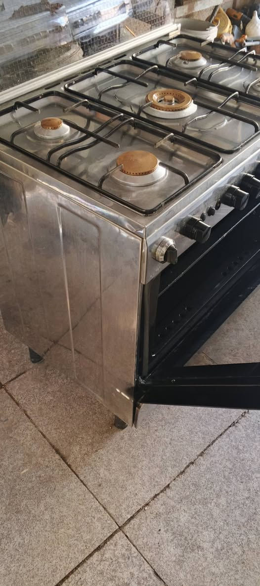 طباخ فريش مصري 5 مشاعل
السعر 240 ألف بي مجال قليل 
العنوان بغداد البلديات الضباط بظهر مدرسه زين القوس 
تواصل خاص او اتصال ***********
