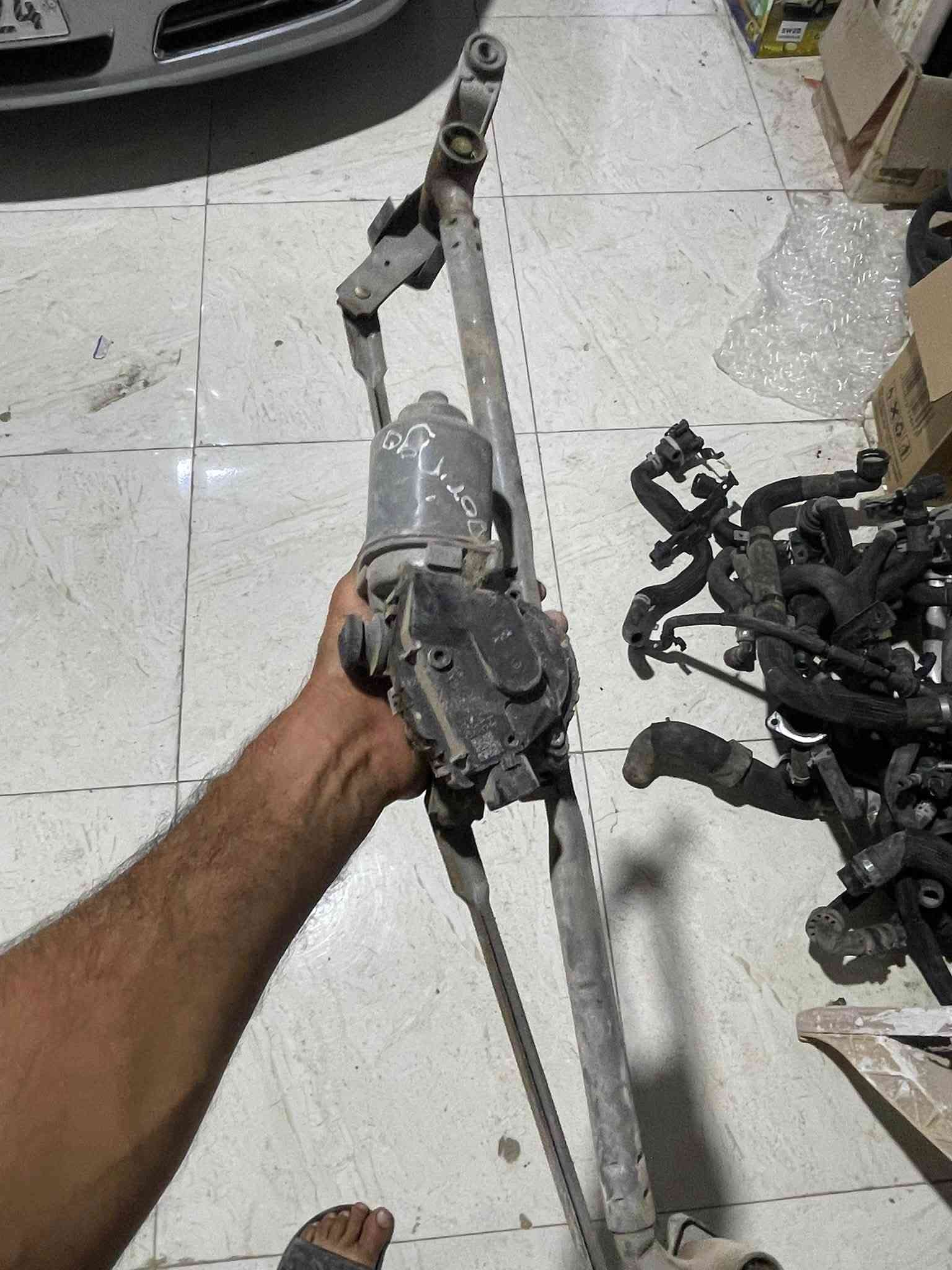 السلام عليكم قطع غيار تفصيخ امريكي باسعار مناسبه العنوان البصره ***********
