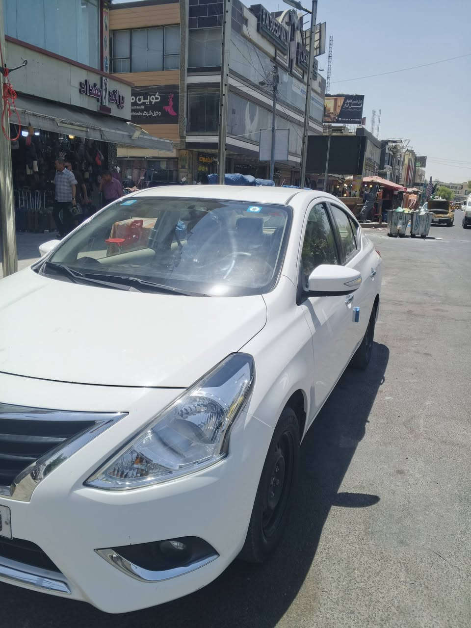 نيسان صني موديل 25 رقم بغداد الإنكليزي بااسمي بيهه رصعه بجاملغ الايمن ورصعه بصندوك فقط كلشي عله وضع الشركه مكانهه بغداد الجديدة متوفر واتساب ***********
