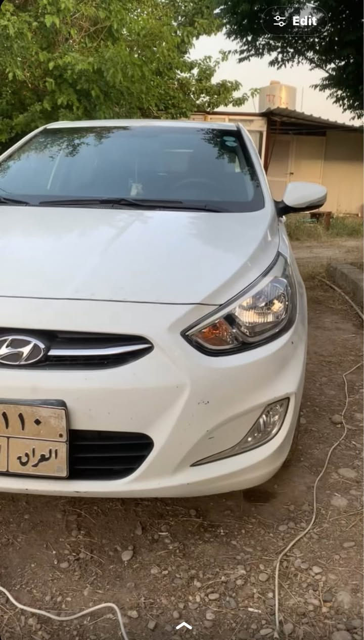 هیوندای ئه‌كسێنت مۆدێل ٢٠١٥ فول مواسه‌فات مه‌كینه‌ گه‌وره‌ مه‌كینه‌ ١٦ مه‌رغوب ده‌ پارچه‌ ره‌شه‌ ده‌رگای پشته‌وه‌ لای سه‌یاق شانه‌كه‌ی كه‌مێك ناوی گرتوه‌ له‌گه‌ڵ چاملغی پشته‌وه‌ ئه‌و شوێنه‌ی به‌ هێڵی سور دیاریم كردوه‌ سبوغه‌ سلایته‌ جام كاره‌با گێڕ تۆماتیك شاشه‌ گه‌وره‌ بیلادی و كامێرا و كوشن جلد زۆر كه‌م ڕۆیشتیه‌ له‌گه‌ل مۆدێله‌كه‌ی ١٤٠ هه‌زار كم رۆیشتوه‌ مه‌كینه‌ و گێڕ به‌ شه‌رت به‌ناو كردن به‌ شه‌رت ٢٠٠ هه‌زار غه‌رامه‌ی له‌سه‌ره‌ بۆت ده‌گه‌ڕێنمه‌وه‌ سه‌یاره‌كی توند و تۆڵ و بێ مه‌سره‌فه‌ له‌ هه‌ولێرم هه‌موو زانیاریه‌كانم نوسیوه‌ تكایه‌ موشته‌ری نیت ته‌له‌فۆن مه‌كه‌ نرخیش ٧٩ كه‌مێك مه‌جال 

( ***********) ژ.م أربيل, العراق

نص مكتوب في الصور:
- Edit