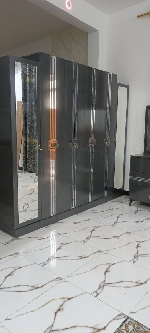 غرفه تركي 425.  ميز بلازمه 40. تخم ملكي 325
