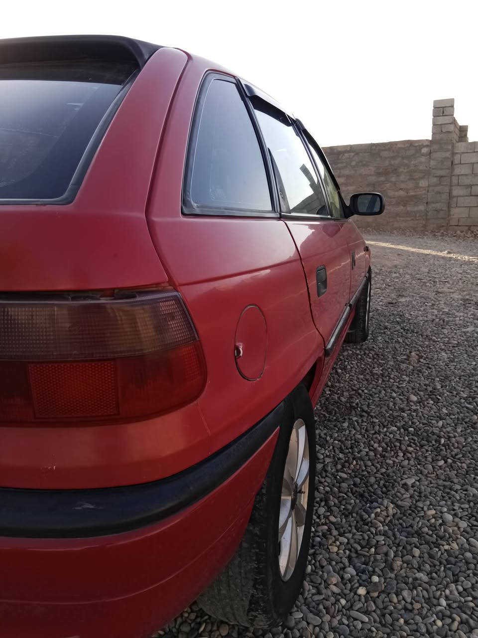 اوبل استرا محرك 20
گير اوتماتيك
صدر جديد 
باتري جديد
تايرات نص عمر
كهربائيات كله شغاله
جام كهرباء
سياره جاهزه ماتصرف عليه ربع
رقم بغداد مشروع وطني 
شرط التحول 
السعر 45 وبيه مجال بسيط
مكان السيارة ناحية القيارة

 الاتصال على الرقم ***********
