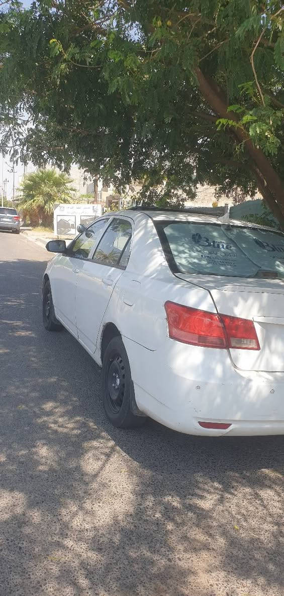 السلام عليكم للبيع بي واي دي جي ثري موديل 13 كير عادي جاهزه مكينه كير تبريد صدر ماناقصها شي باسمي رقم بغداد سعر 47 مكان كركوك بطاقه بانزين بيها 
***********
