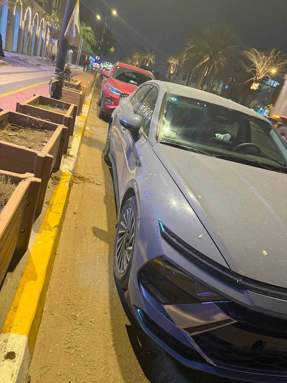 السلام عليكم 
سوناتا 24 هايبرد باسمي بيه هاي الضربة بس مصبوغ الجاملغ 
السعر 180 وبيه مجال بسيط
رقم التلفون *********** مكانه بغداد
ماشية 23 الف مايل
