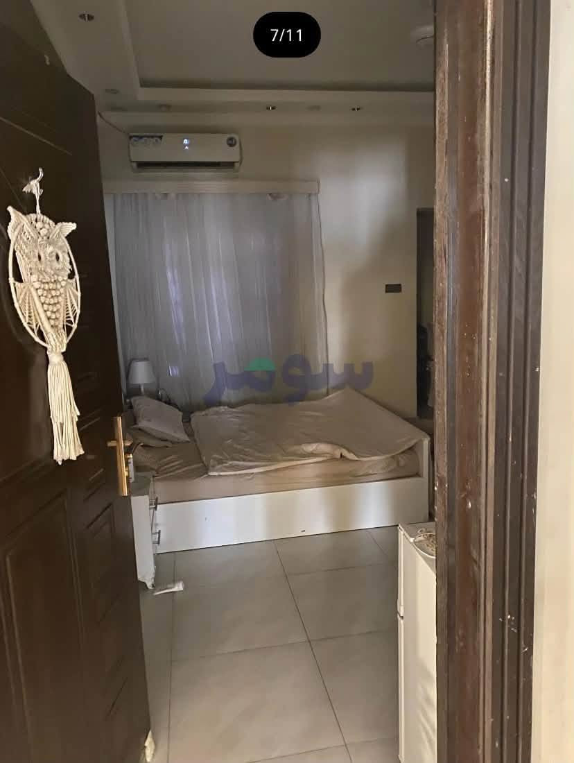 البيت للبيع القبلة حي المهندسين المربع الذهبي 📍 الموقع: قرب سوق العكيلي 📐 المساحة: 150م 🏢 طابقين  🔹 الطابق الأرضي: • غرفة • استقبال • صالة كبيرة • مجمع صحيات • مكان للغسالة • مناور • مطبخ • حمام خارجي • حديقة  🔹 الطابق الأول: • 3 غرف • صالة كبيرة • مطبخ • حمام • بيتونة كبيرة  💰 البيت عليه قرض إسكان • مبلغ القرض: 62 مليون • المسدد: 12 مليون • المتبقي: 50 مليون • القسط الشهري: 275 ألف  👤 إذا كنت موظف، تگدر تغيّر الكفيل او تجيب كفيل وتغيره بالاسكان ويتحول الطابو بااسم المشتري ويكون التسديد عليك، وينخصم مبلغ القرض من سعر البيت. واذا تريد تنطي المبلغ كامل واحنه نسدده القرض ويتحول البيت بأسم المشتري للأستفسار عبر رقم الهاتف او واتساب ***********

نص مكتوب في الصور:
- 3/11
- 9/11
- 11/11
- 4/11
- 7/11 سومر
- 10/11
- 1/11
- 6/11