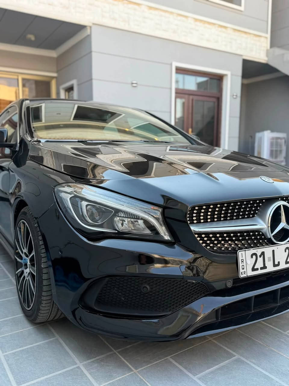 ‏Mercedes-Benz CLA250 2018
السعر مناسب جداً
وارد المانـي
بدون صبـغ فقط تبديل قطعتين بلادي
والسيارة منزل سوناره وتقريره بالمنشور
مواصفاته فول
إضاءة داخلية محيطية (Ambient Lighting)
Apple CarPlay - Android Auto
Sport / Comfort / Eco
نظام النقطة العمياء (Blind Spot Assist)
مقاعد جلد كاملة
سقف بانورامـا
محرك وكير كفالة
ماشية 72,000 الف
كاميرا خلفية دوارة 
تبريد ثنائي المناطق
تخم تايـر جديد (اصلي) 
رقم وسنوية وهزه جديد
تحويل مباشر
سعره 174$ وبيه مجال
مكـان السيـارة تكريـت
اي استفسار اني حاضـر
***********
