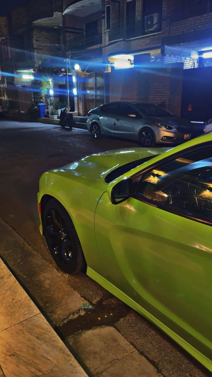 سلام عليكم للبيع جارجر gt اصل خليجي
لون مميز تفاحي 🍏
موديل 2019 
السيارة كلش نضيفة فول مواصفات كشن حضن شاشة جبيرة تشغيل عن بعد حساسات بيهة صبغ هنا صار باب وجاملغ خلفي جهة السايق رقم بغداد بأسمي 
السعر 225 وبيهة مجال بسيط مكانها بغداد البلديات 
للتواصل الاتصال على ***********

