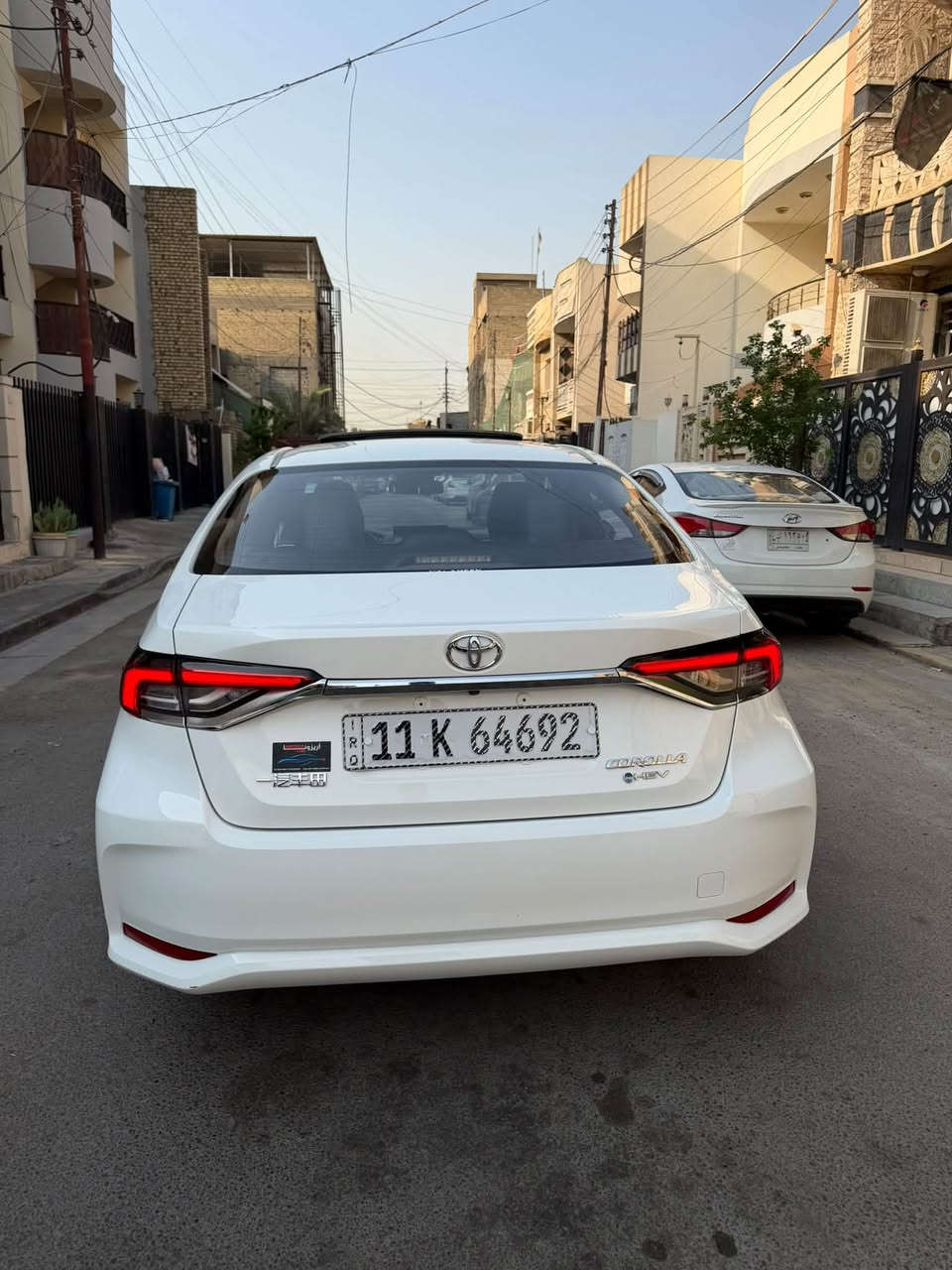 السلام عليكم كورلا هايبرد 2025 ماشية 26 الف شكل الخليجي السيارة مكفولة كفالة عامة عدا رصعة صغيرة باب السايق كلش حلوة وجديد باسمي السيارة مكان بغداد حي الاعلام السعر 
25 و300 وبيهة مجال بسيط 
***********
