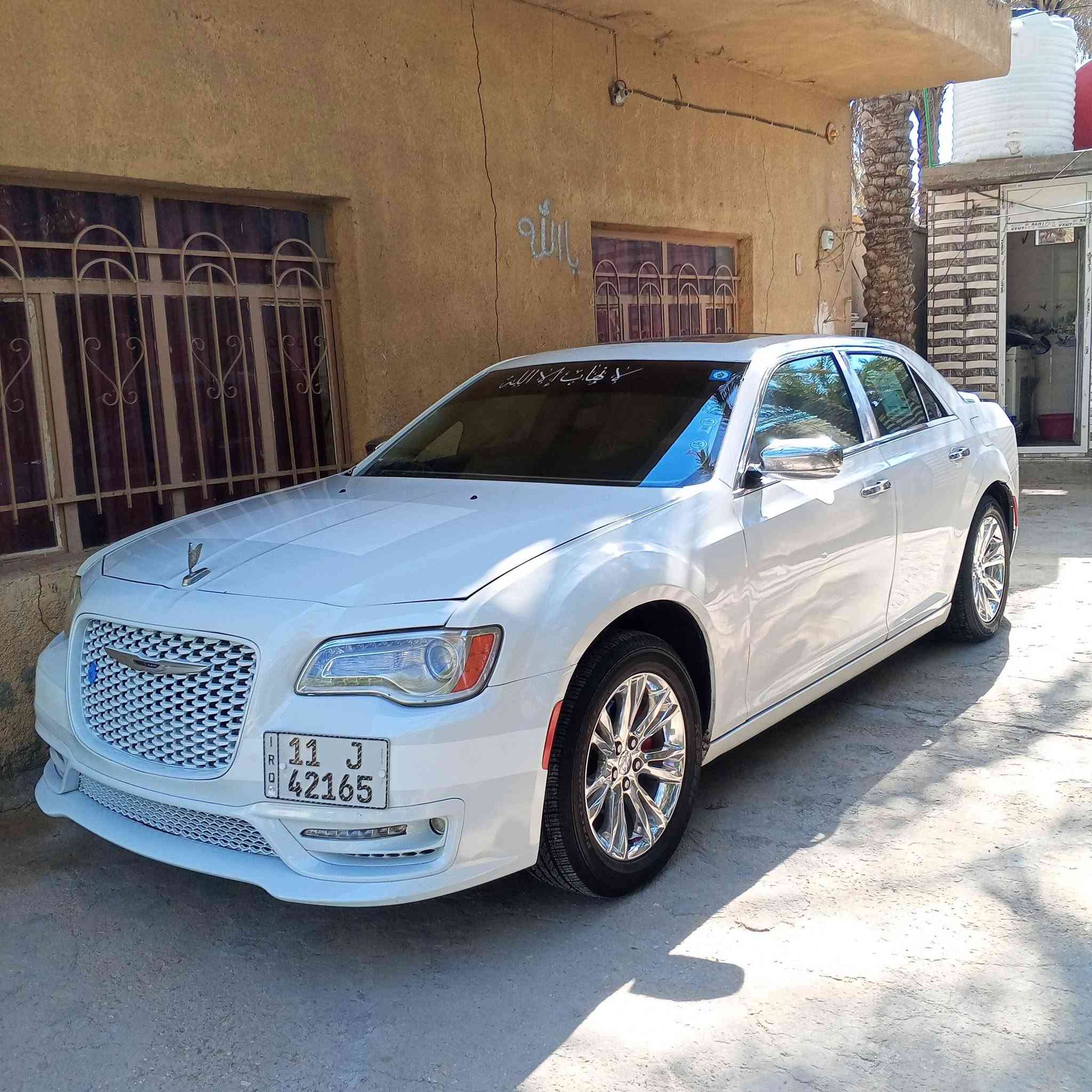 سلام عليكم شباب 
گرايسلر s300 فول مواصفات وارد كندي 
موديل 11 محدث srt 23
 دواخل كارتون كير محرك تخم تاير  حداديه 90% بسمي رقم بغداد تحويل شوكت مايعجبك بيها رشات ابيع حزام سونارها موجود تواصل اتصل وبيك خير وتدلل   المكان كربلاء ***********
