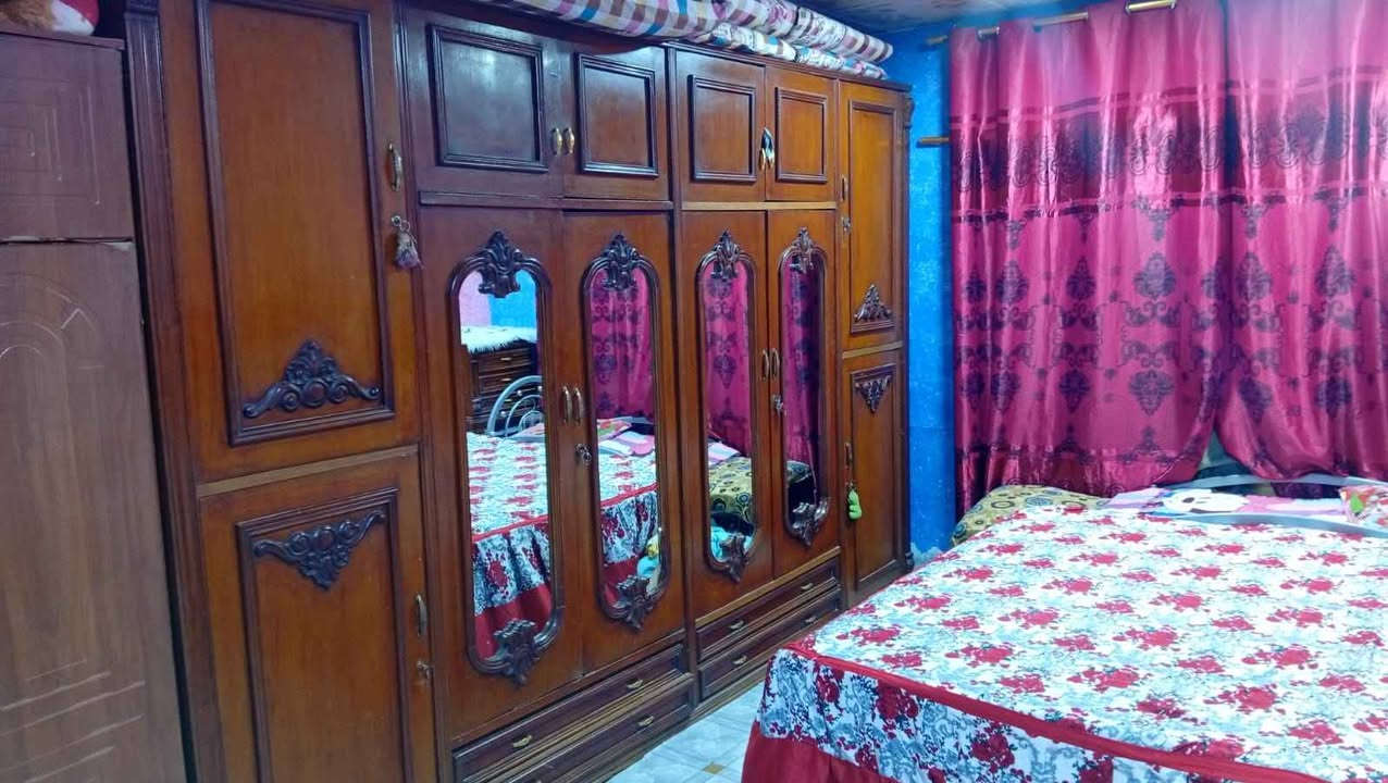 غرفه خشب عراقي باب اول نظيفه  بسعر ٥٠٠ الف وبيها مجال البصرة, العراق
