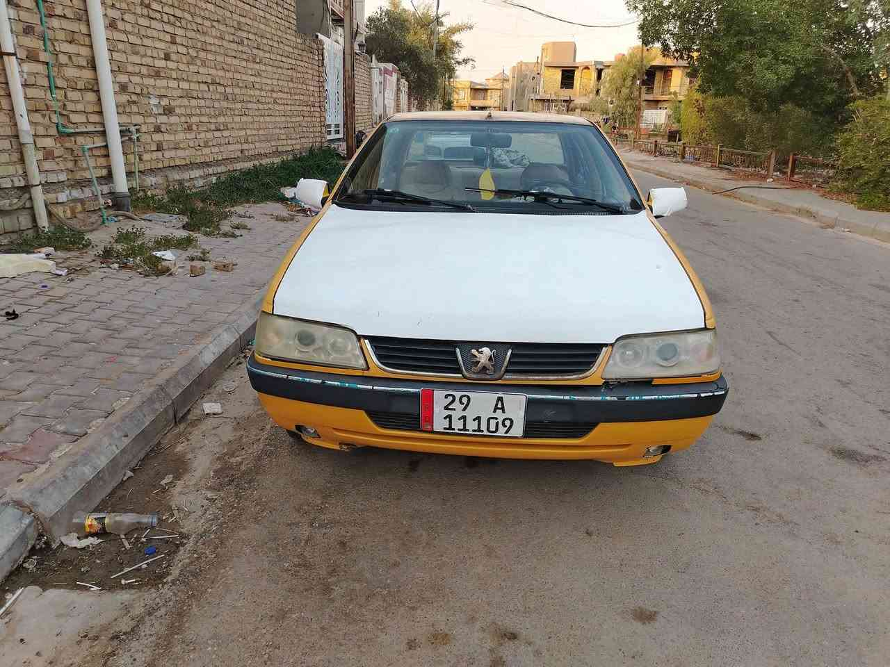 بيجو لميس 405 مديل 2010محرك وكير فرنسي رقم نكليزي تحويل مباشر سياره ما نقصه شي بس جامه كدام مفضره ضربات بصيطه بيه مصلحه مصفره هيه وغرامات باقي تفاصيل عله خاص او تصال ///*********** مكان واسط سعر. 23.
