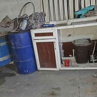 ميز • تنور غاز شغال • بيه مجال