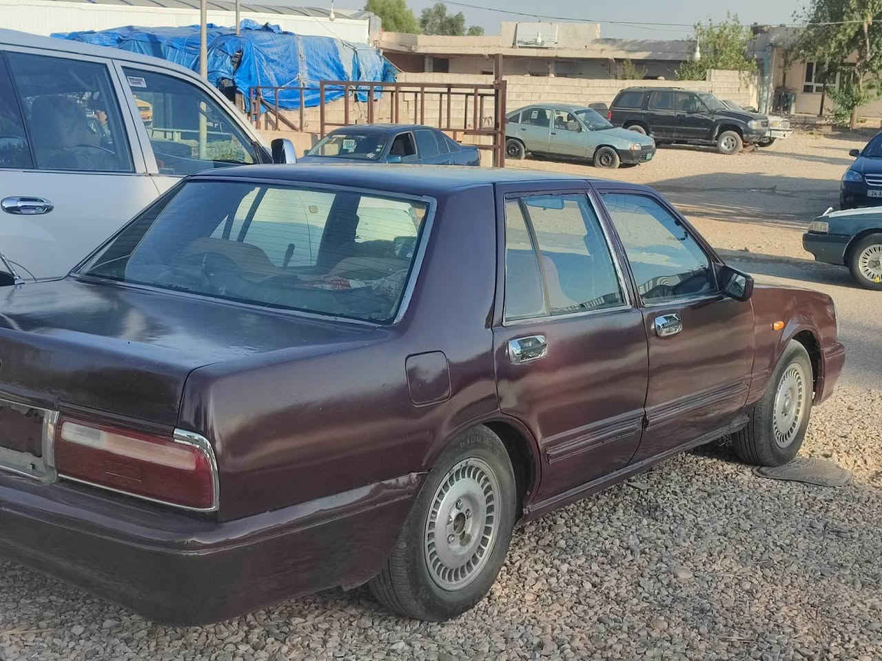 نيسان سدريك موديل 2002. 
گيرو مه كينه به شه رت. 
سياره كه سبوغ عامه. 
ئارم پلاستيك. .  
براؤه ي به شه رت.  نرخي18$
*********** كويسينجاك, أربيل
