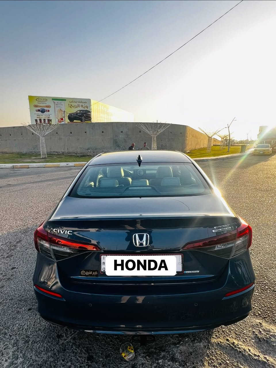 السلام عليكم 

🚘 هوندا سيفيك هايبرد Touring 2025 لون مميز للبيع 

🔹 موديل 2025
🔹 فئة Touring Hybrid
🔹 محرك 2.0L Hybrid
 🔹گير e-CVT أوتوماتيك
🔹 دفع أمامي FWD
🔹 شاشة وسطية كبيرة
🔹 Apple CarPlay & Android Auto
🔹 المسافة المقطوعة 17.000 الف ميل فقط 
🔹 كاميرا خلفية
🔹 حساسات أمان ومساعدة السائق
🔹 مثبت سرعة متكيف
🔹 نظام المحافظة على المسار
🔹 تشغيل ودخول ذكي
🔹 مقاعد أمامية مدفأة
🔹 مكيف أوتوماتيك
🔹 إضاءة LED
🔹 جنوط رياضية
🔹 لون الداخل ابيض ومطعم باسود 
🔹 لوحة  السيارة انبار 15
🛠️ حالة السيارة: ( الحادث )
▪️  بالصفحة اليسار  كما موضح بالصور 
        وراجع كله بلادي بدون تبديل اي قطعة  
        بچم كبس حادثها خفيف وتوجد طخة في البراكيت الشاصي الامامي الايسر كمل موضح من جهه الدعامية بدون فتح البچم
حالة المحرك والگير جيدة جداً بدون اي مشكلة

📍 السيارة موجودة في الانبار : الفلوجة 
 
السعر 160 وبيها مجال بسيط 
( *********** ) للتواصل
