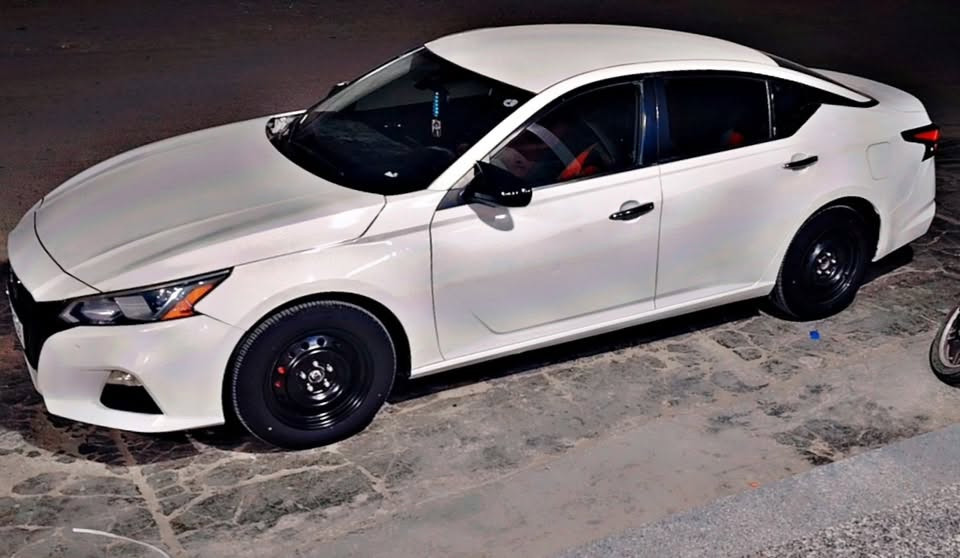 نيسان ولتيما  موديل ٢٠٢١
العنوان ديالى المقداديه السعر ١٣٥
***********

نص مكتوب في الصور:
- BidCars 2021 Nissan Altima, S | 1N4BL4BV4MN390339 | انتقال
- ٢:٣٢ ٦٣% BidCars انتقال 2021 Nissan Altima, S | ...1N4BL4BV4MN390339 | قد تكون الصور محمية بموجب حقوق الطبع والنشر. مزيد من المعلومات حفظ مشاركة BidCars 2021 Nissan Altima... BidCars 2021 Nissan Altima... محفوظة بحث الصفحة الرئيسية