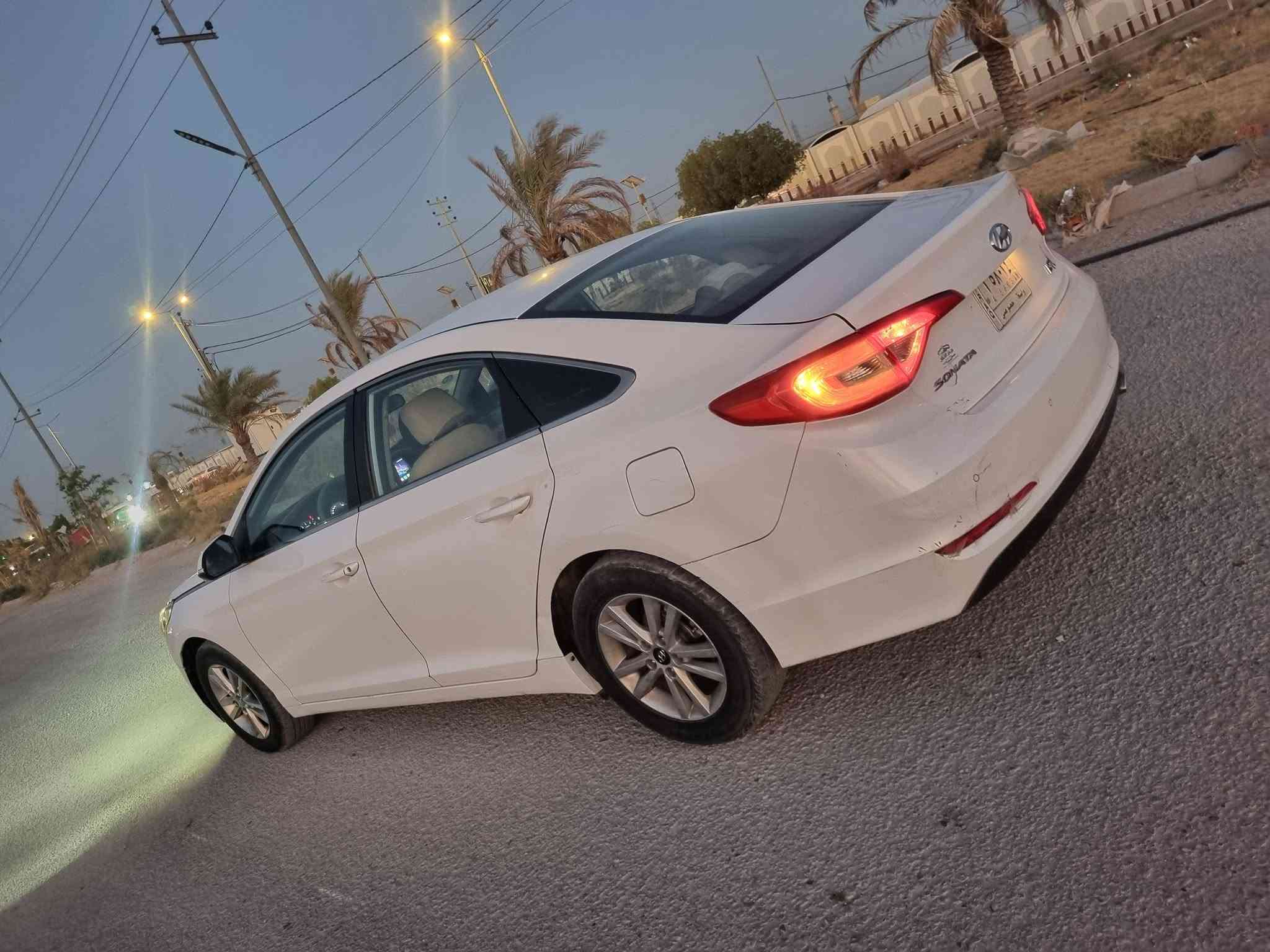 سوناته 2017 خليجي محرك ٢٠٠٠ دوش تبريد قطعتين  السياره جاهزه من حداديه كير محرك تبريد كله مكفول 
بيها صبغ ٤قطع شرط بدون دواخل السعر 107 وبيها مجال
مكان السياره نجف ***********

