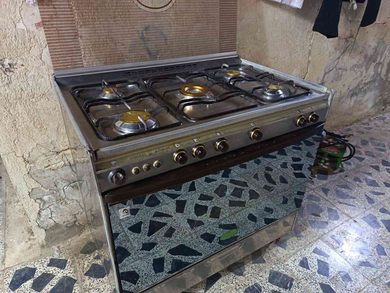 طباخ كريازي مصري كله شغال ***********
