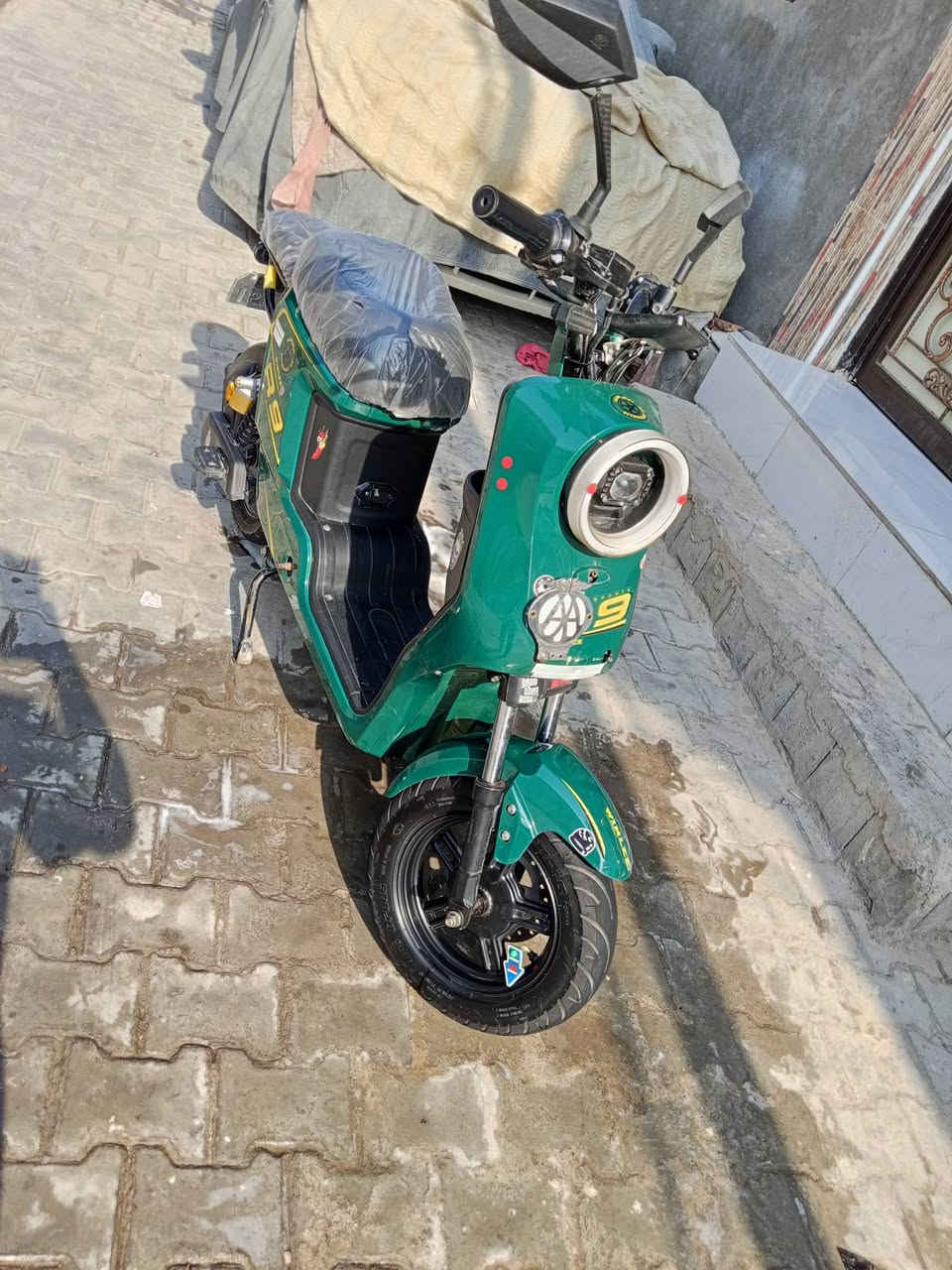 شحن • R9 • بطاريات جدد
