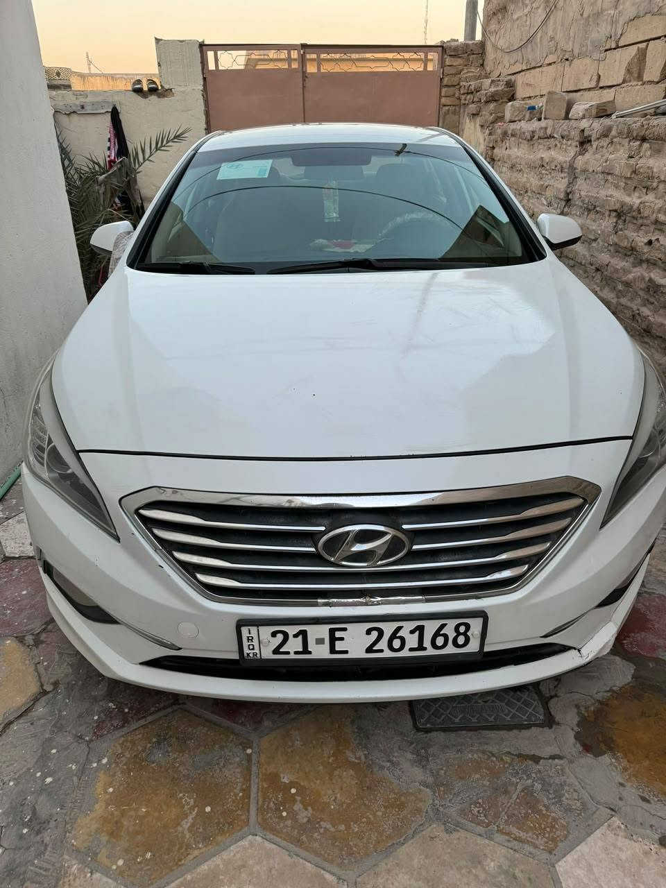 سلام عليكم سوناتا وارد امريكي موديل 2016سياره حلوه بيه البنيد والجاملغ حادثة بدون دواخل باقي السياره كفاله كير محرك تبريد سعر105بيه مجال ترهم مراوس ***********
