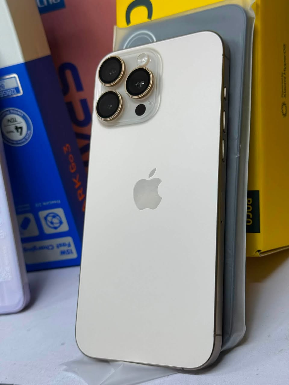 � للبيع – iPhone 16 Pro Max 📱
✨ الموديل: iPhone 16 Pro Max
💾 السعة: 256GB
🌍 النسخة: عربي (شرق أوسط) ماستر 
🔋 صحة البطارية: 92%
🎨 اللون: تيتانيوم الصحراوي المميز

✅ الجهاز نظيف جدًا وحالته ممتازة، 

📞 للاستفسار والحجز:
***********

📍 العنوان:
مكتب روتانا للاتصالات
شارع الخليج – قرب المحكمة – مقابل شركة الخمائل.

🌹 أهلاً وسهلاً بكم، ونرحب بجميع استفساراتكم
