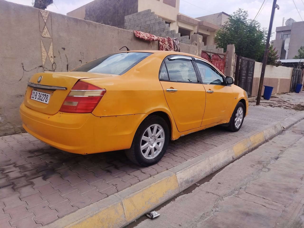 السلام عليكم للبيع جيلي موبل موديل 2013
رقم بغداد مشروع وطني رقم دولي
كير شرط محرك لاصرف لابخار شرط بي صوت راجس فقط / صدر جديد تايرات جديده كهربايات فول شغاله لايت زينون وعادر / منضومت غاز 60لتر كار غاز هم بيها /دفتر بنزين ممقدم شرط تحويل فقط / ضرر طخه بلجامرلغ الخلفي / ولباقي كدام العين السعر 33وبيها مجال 
للتوصل ***********
