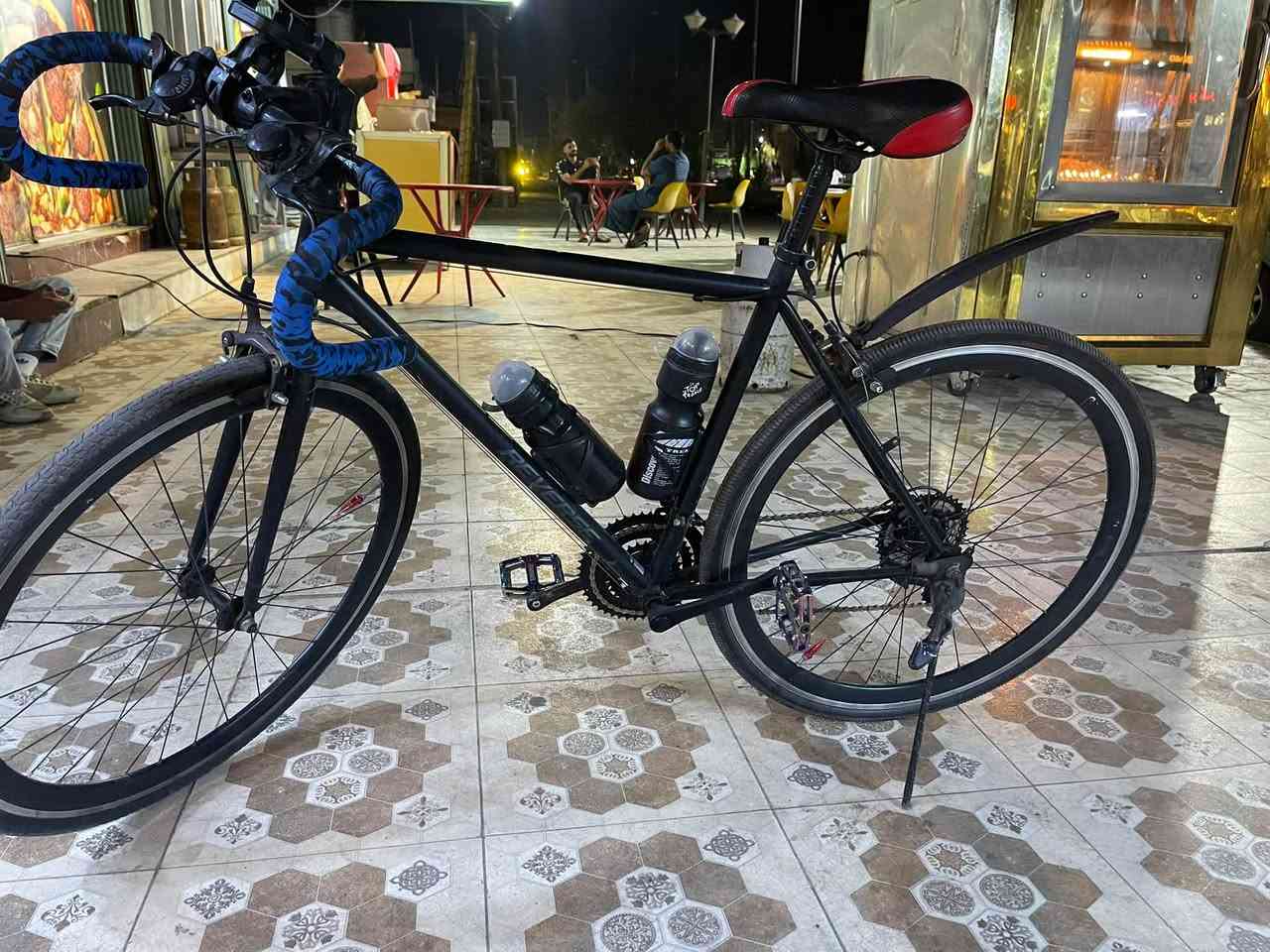 دراجة سباق • نضافة • ٧ونص كيلو