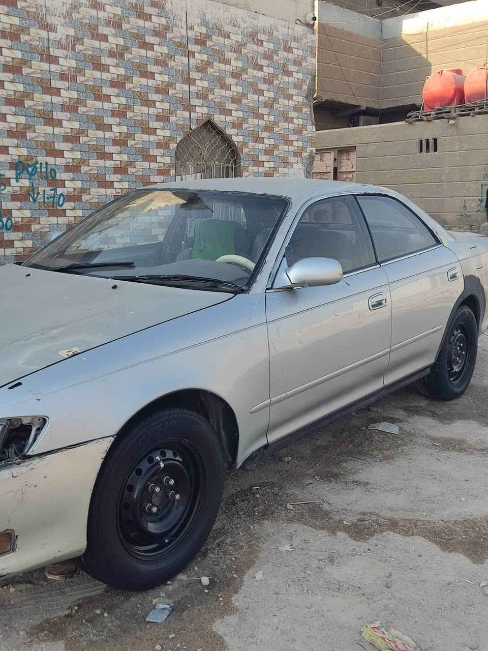 سلام عليكم مارك نفخ  مكينه وكير 2500 بلكارتون منضومة تبريد من طول للطول قبل سبوعين شديتهن حدادة خلفيه صار يومين شديتها حدادة امامية 90% سستم كامل بيبان وجاملغات حاويه شرط سياره جاهزه وعوزها فقط صبغ سنويه 2030 انكليزي بصرة تخم تاير ووياله جدد *********** مكاني بصرة زبير

