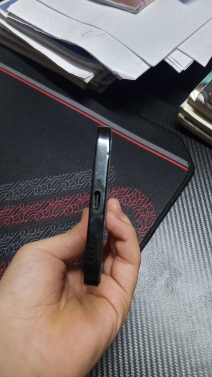 السلام عليكم
هونر X8b

ذاكره 256 استخدام قليل

بطاريه 4500

الشحن السريع: بقدرة 35 واط

معدل تحديث الشاشه: 90Hz

المعالج: Snapdragon 680

الذاكرة العشوائية: 8 جيجابايت

نضافه كدام العين بس بي كسر باللزكه مو بالشاشه🛑

***********
